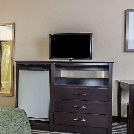 Quality Inn Mount Vernon, Il Buitenkant foto
