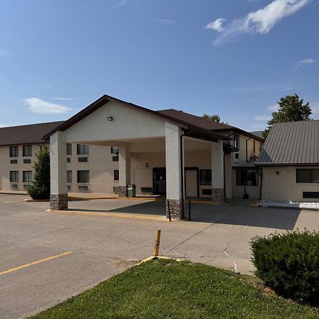 Quality Inn Mount Vernon, Il Buitenkant foto