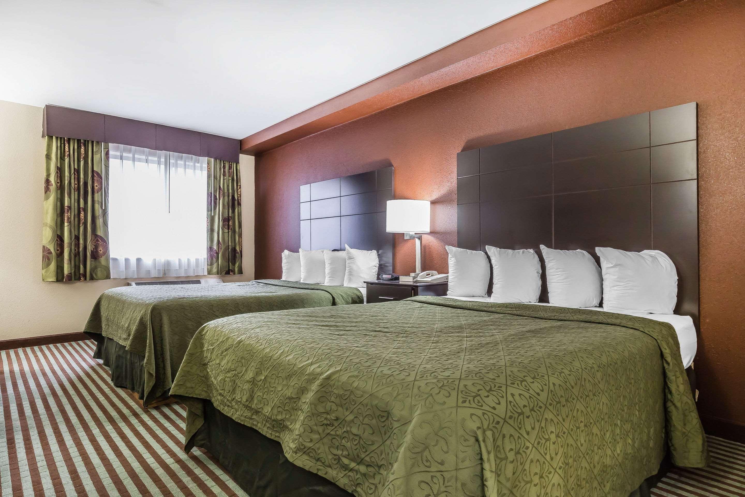 Quality Inn Mount Vernon, Il Buitenkant foto
