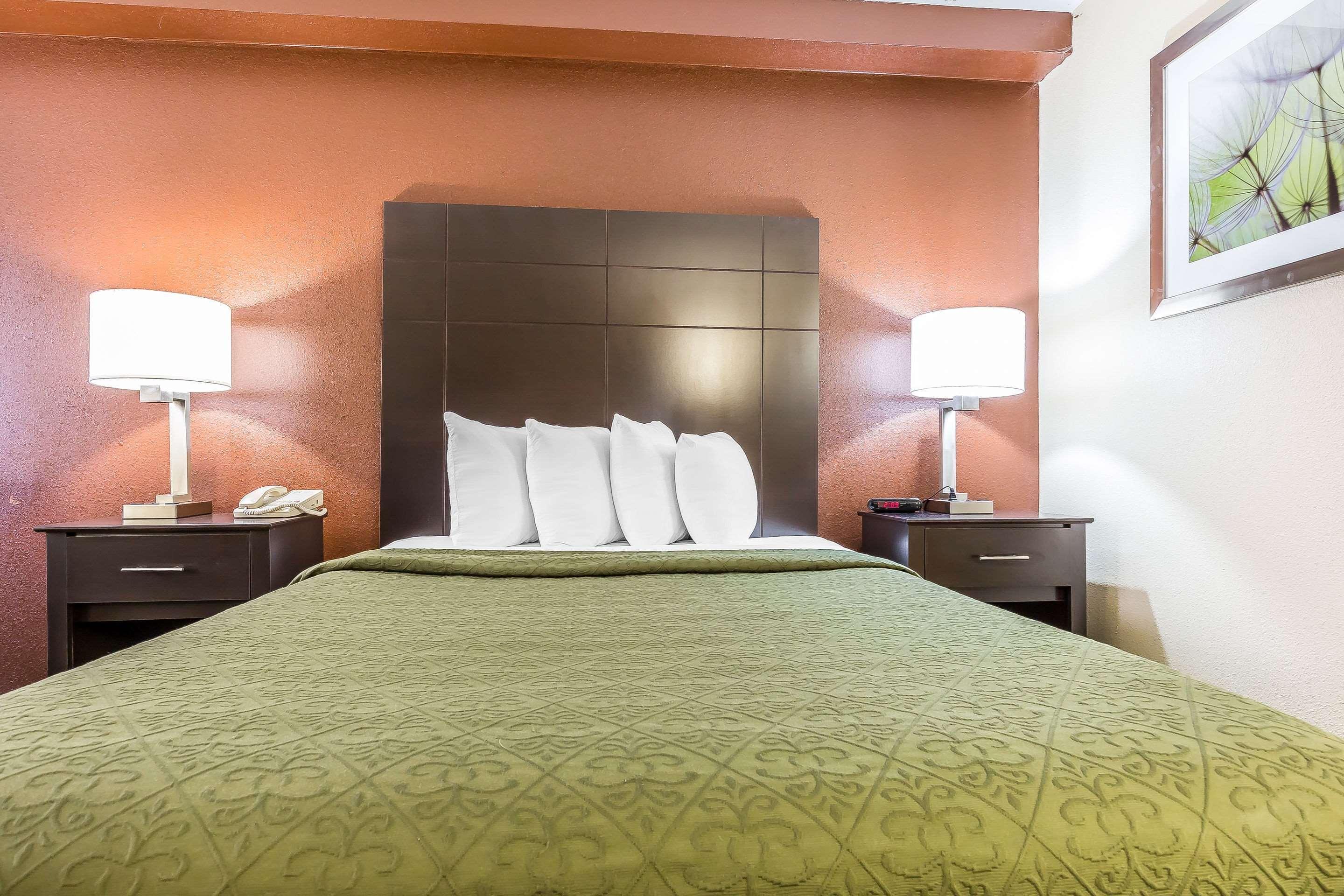 Quality Inn Mount Vernon, Il Buitenkant foto