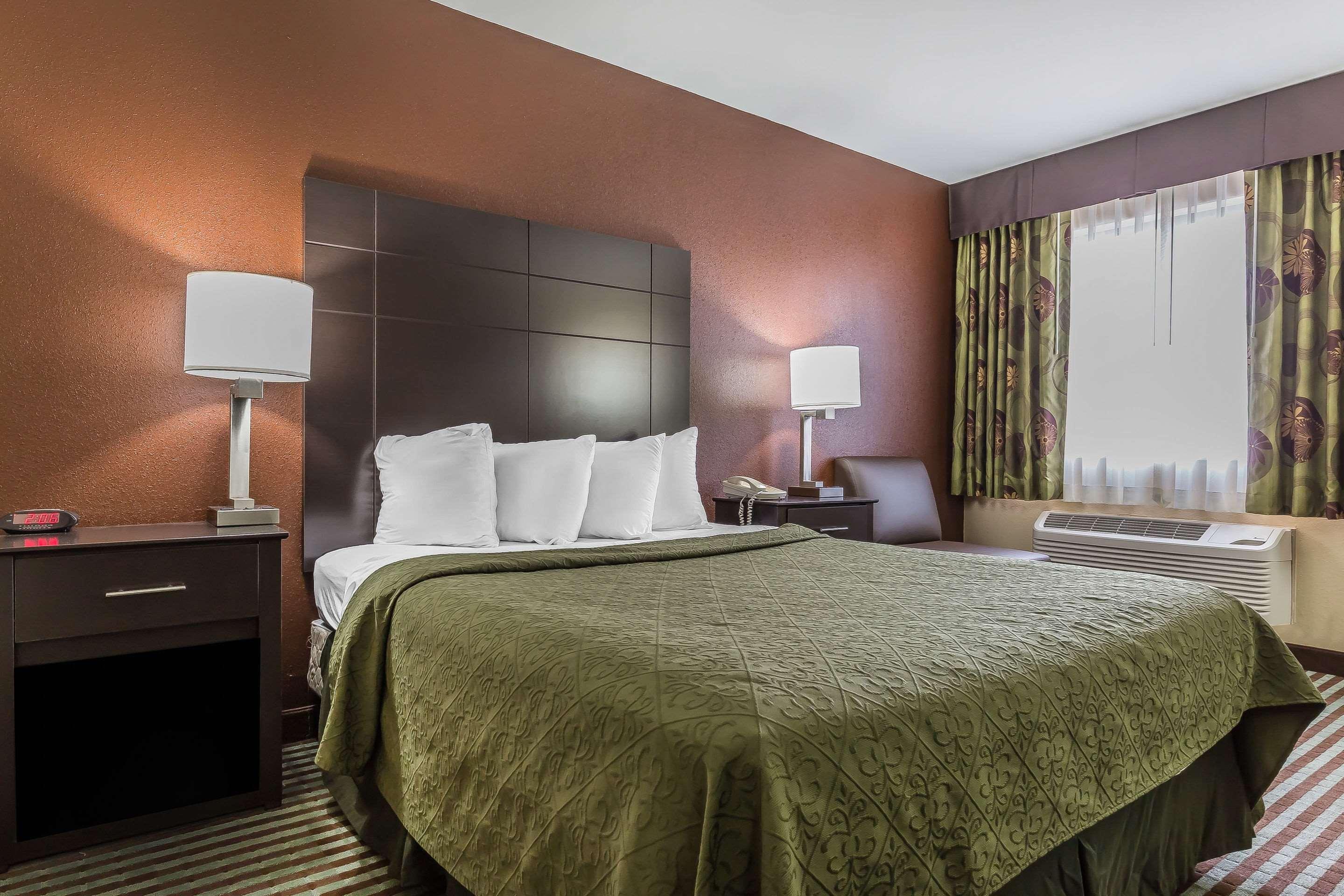 Quality Inn Mount Vernon, Il Buitenkant foto