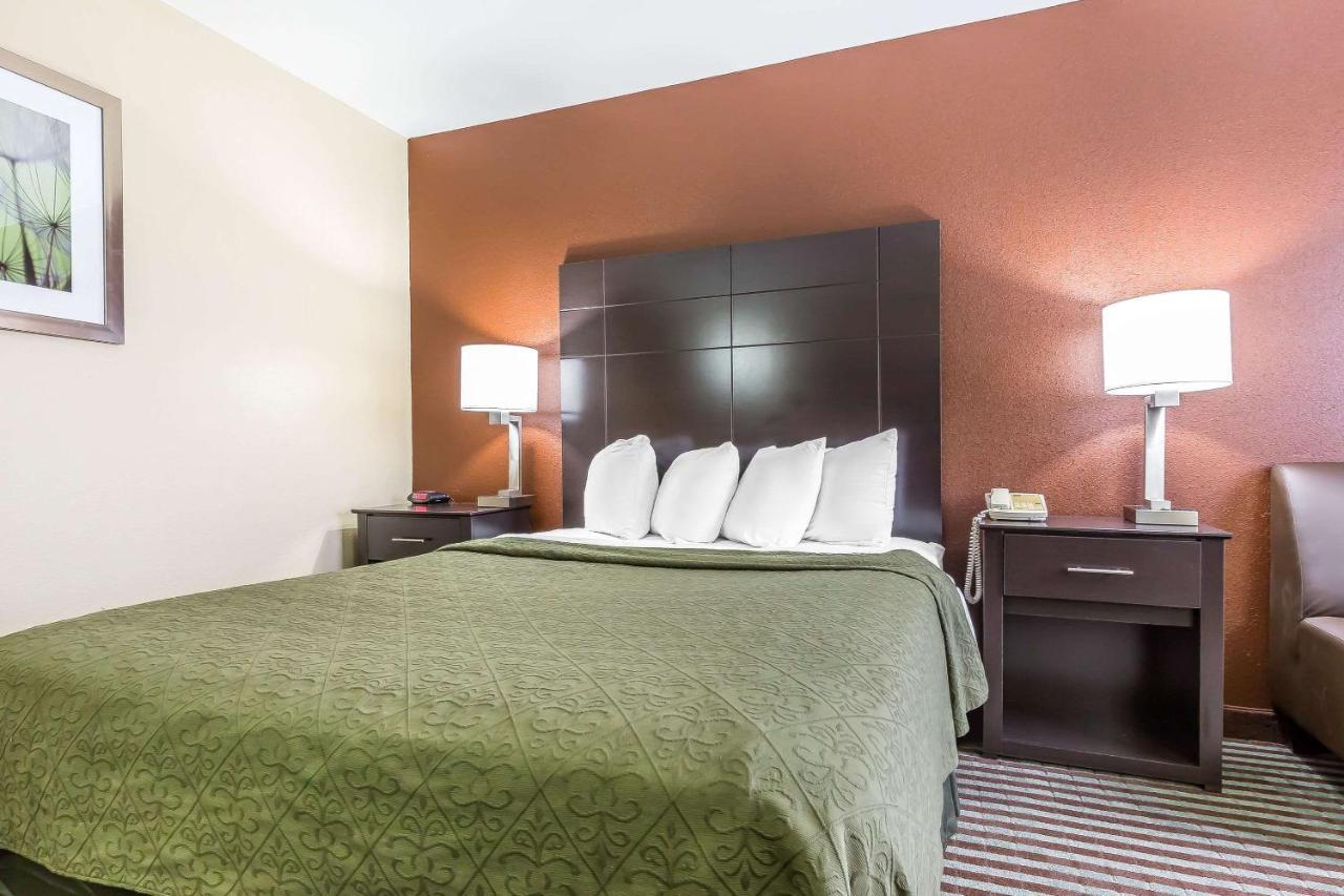 Quality Inn Mount Vernon, Il Buitenkant foto