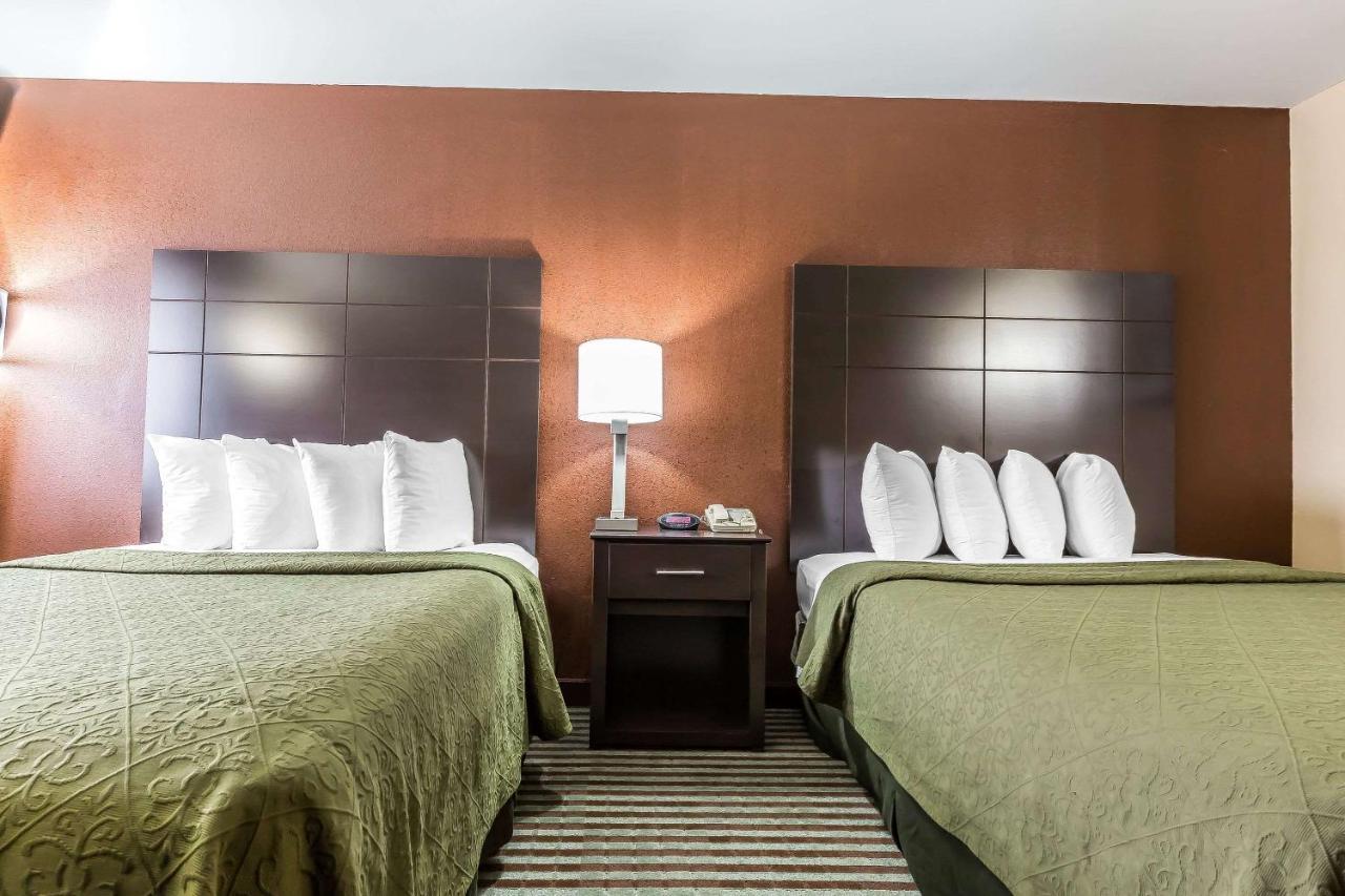 Quality Inn Mount Vernon, Il Buitenkant foto