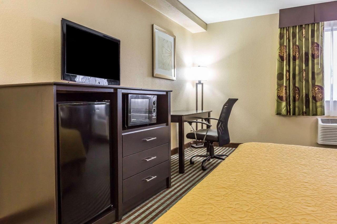 Quality Inn Mount Vernon, Il Buitenkant foto