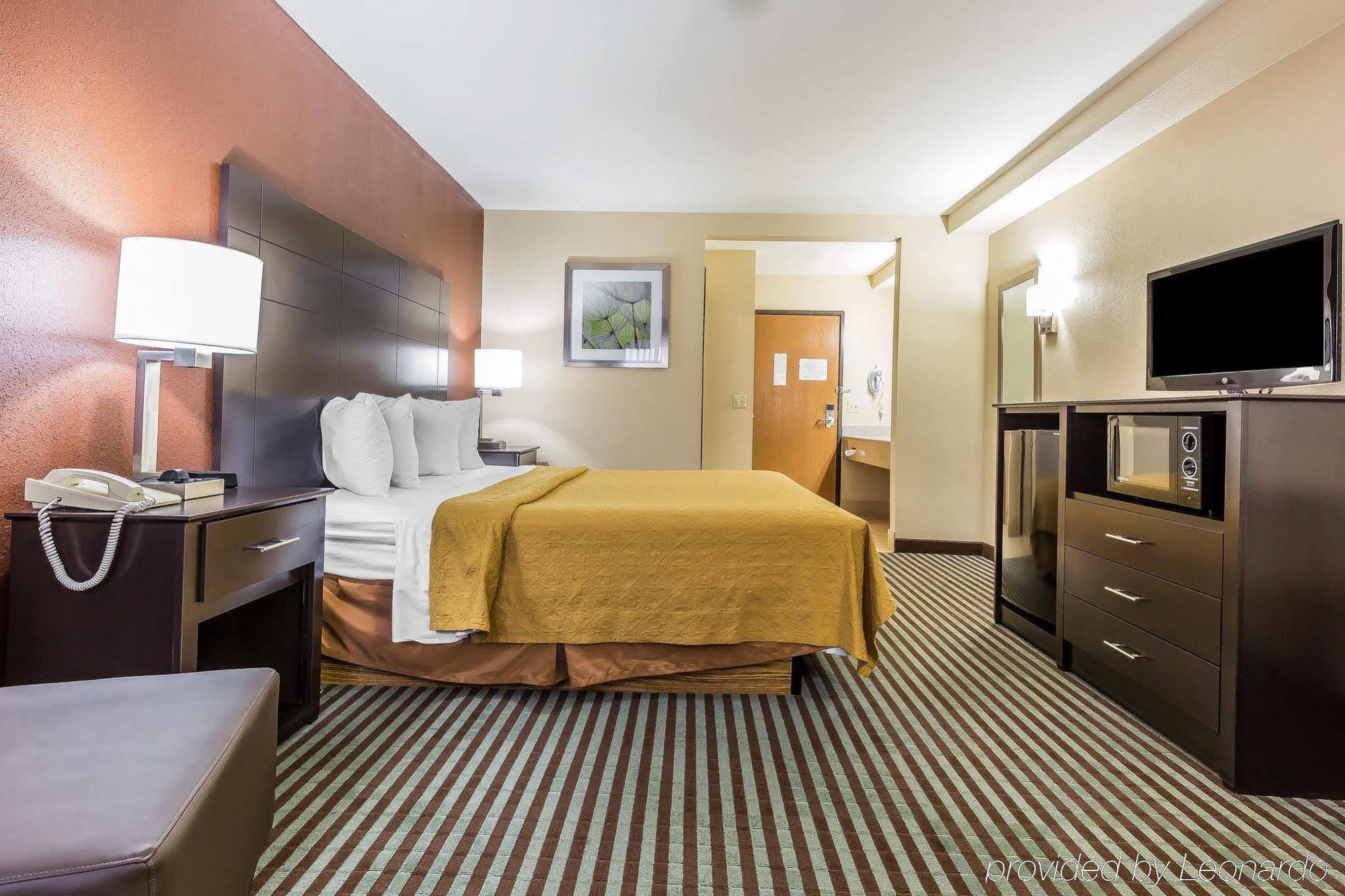 Quality Inn Mount Vernon, Il Buitenkant foto